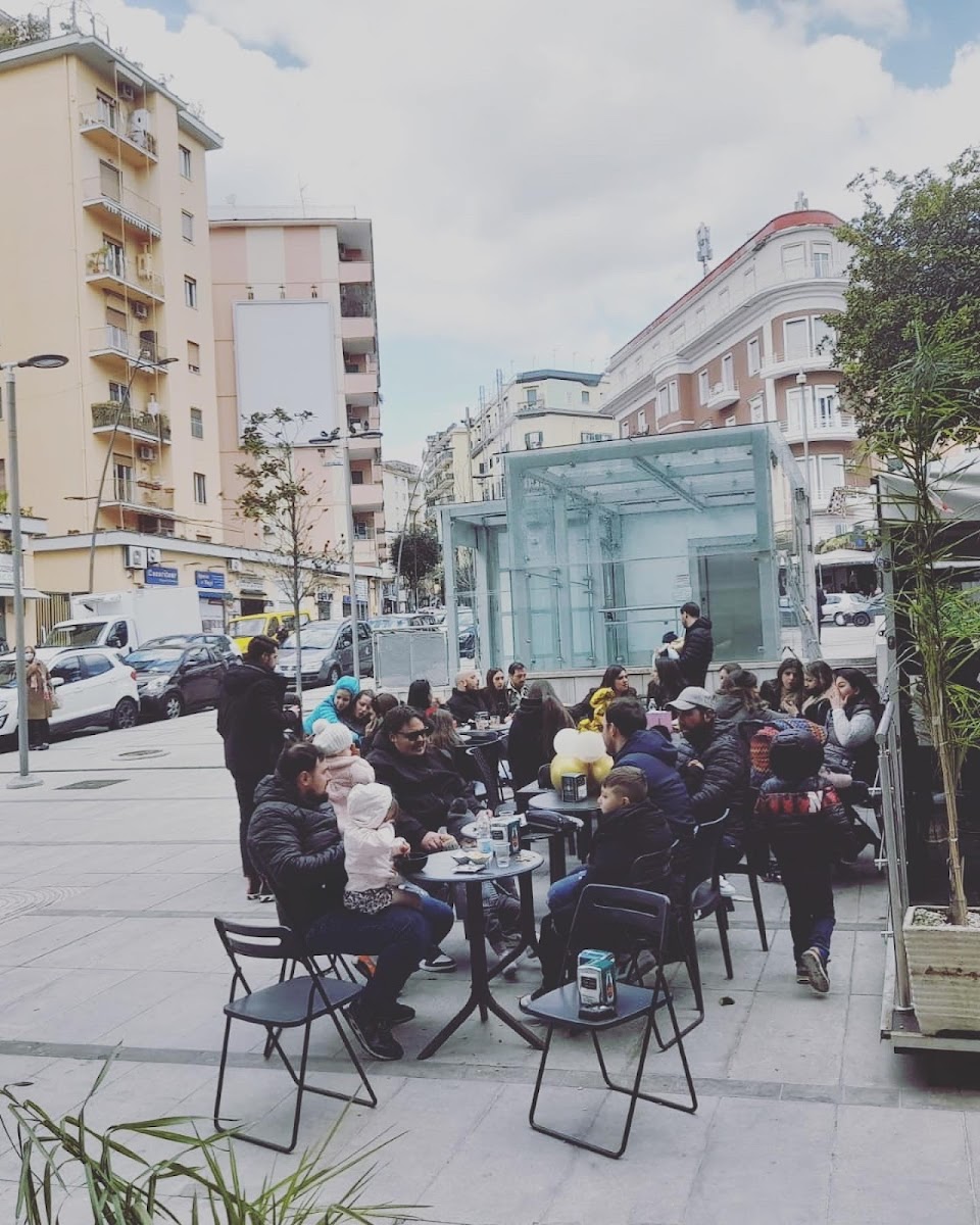 Café Noir - Christian